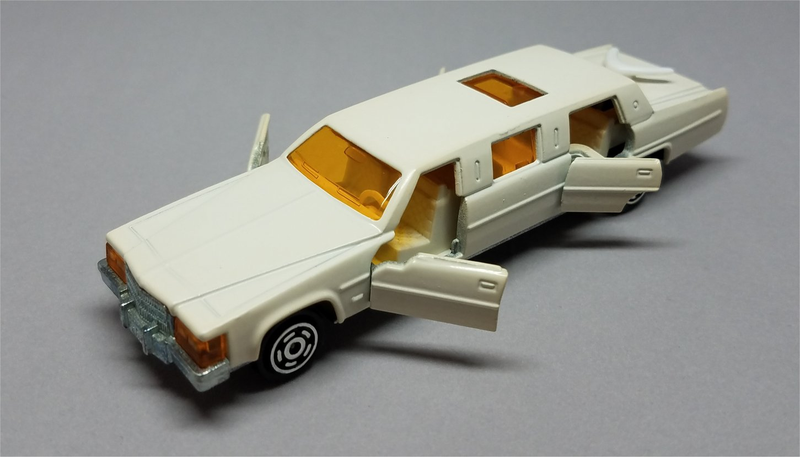 Illustration for article titled Surprise Saturday - Majorette Cadillac Limousine